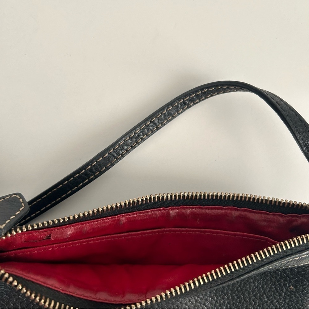 Vintage Dooney & Bourke Pebbled Leather Wristlet - Picture 4 of 7